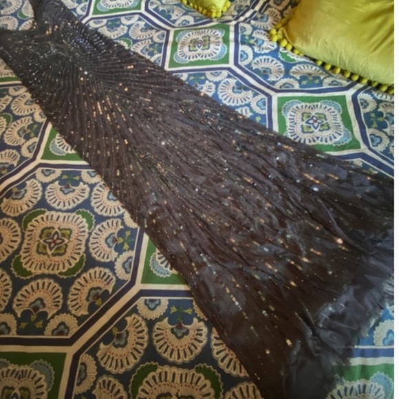 Aidan Mattox size 4 sequin beaded gown - Picture 8 of 8